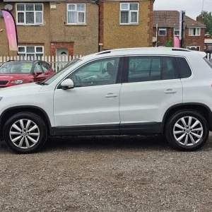 2014 Volkswagen Tiguan 1.4 TSI 4WD Estate - Image 6