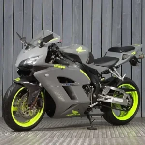 2006 Honda CBR1000RR Fireblade - Image 2