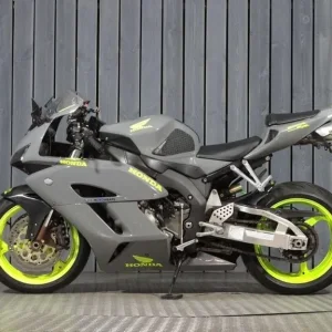 2006 Honda CBR1000RR Fireblade - Image 4