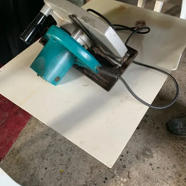 Wolf 9-inch Circular Rip Saw