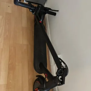 Adult electric scooter - Image 2