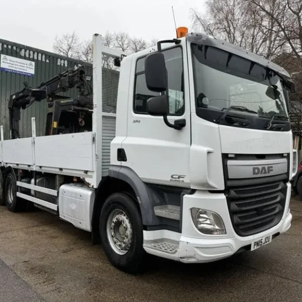 2015 DAF CF-370 6X2 CRANE VEHICLE