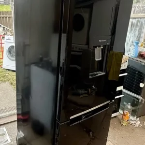 Samsung total frost free fridge freezer with water dispenser - Image 2