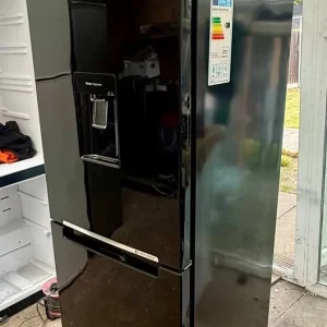 Samsung total frost free fridge freezer with water dispenser - Image 3
