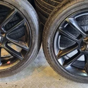 Vauxhall Genuine 17-inch alloy wheels with 4 tyres - Image 2