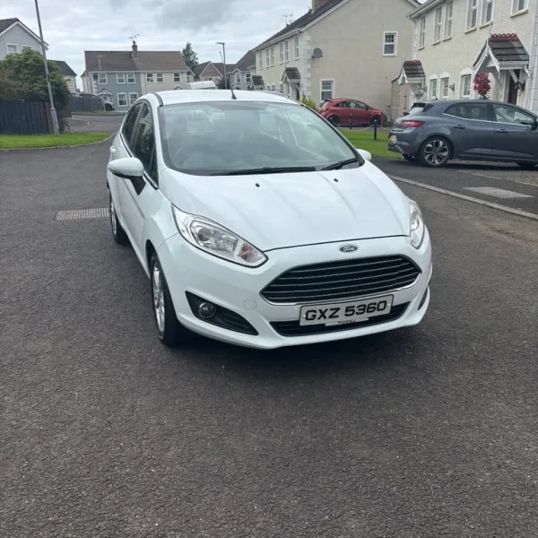 Ford Fiesta Hatchback 2014 Manual 5-door