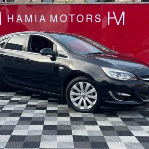 2013 Vauxhall Astra 1.6 16v Elite Hatchback