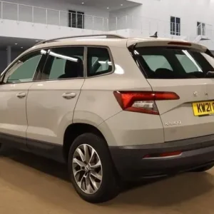 2021 Skoda Karoq Estate 1.5 TSI Manual with All the Modern Features - Image 3