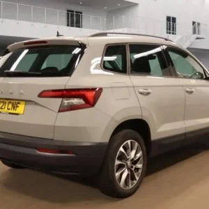 2021 Skoda Karoq Estate 1.5 TSI Manual with All the Modern Features - Image 4