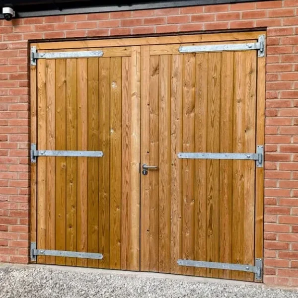 Self-storage lock-up unit with 24-hour access