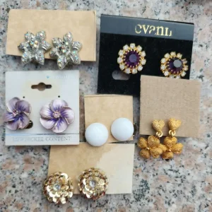 18 PAIRS OF CLIP-ON EARRINGS - Image 4
