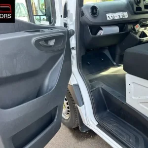 2020 Mercedes-Benz Sprinter 3.5t Progressive Chassis Cab Diesel Manual - Image 8