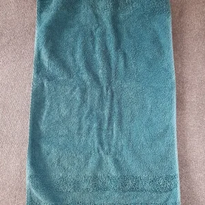4 M&S teal blue luxury Egyptian hand bath towels - Image 2