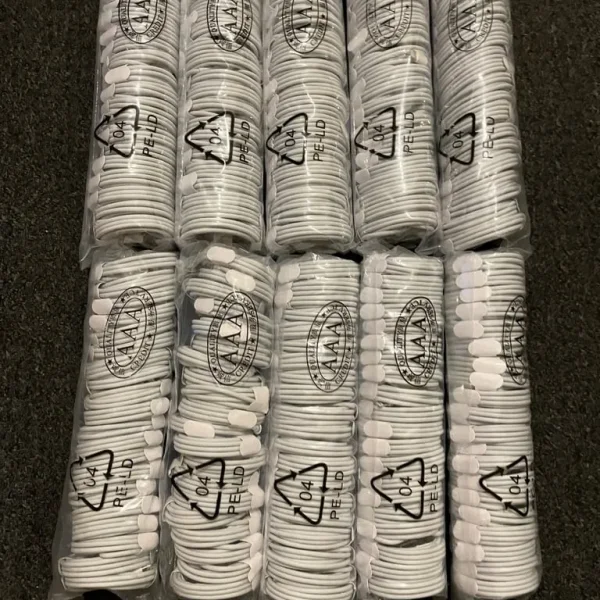 200 iPhone Lightning Cables 1m