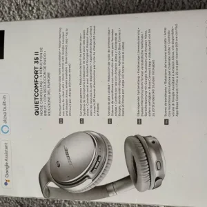 Bose Quietcomfort 35 11 Wireless Headphones - Image 4