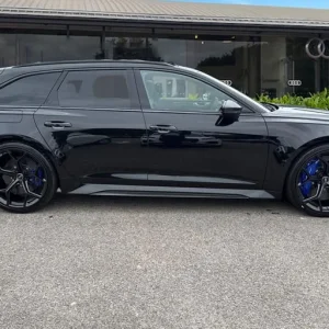 2025 Audi RS6 Avant 4.0 TFSI V8 Performance Carbon Vorsprung - Image 3