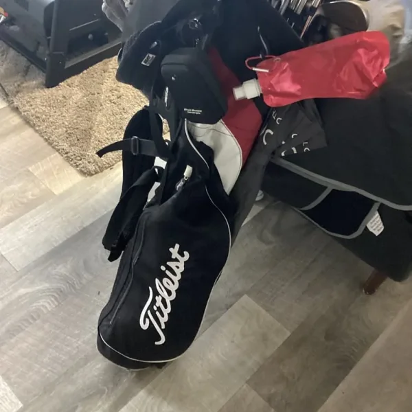 Titleist pencil golf bag