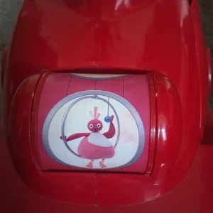 Twirlywoos Big Red Boat - Image 2