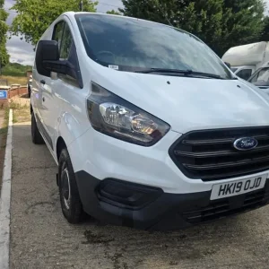 2019 Ford Transit Custom 2.0 EcoBlue L1 SWB Panel Van - Image 5