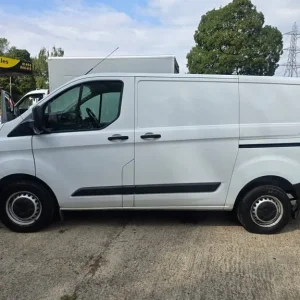 2019 Ford Transit Custom 2.0 EcoBlue L1 SWB Panel Van - Image 6