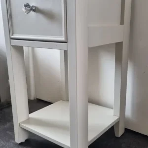 White bedside table with drawer - Image 2