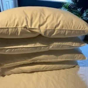 King Size Down/Feather Duvet and 4 Pillow Set