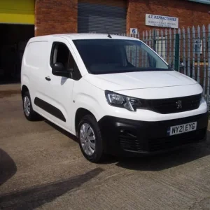 2021 Peugeot Partner 1.5 BlueHDi 1000 Professional Panel Van - Image 3