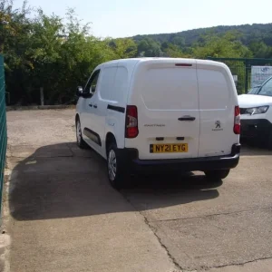 2021 Peugeot Partner 1.5 BlueHDi 1000 Professional Panel Van - Image 4