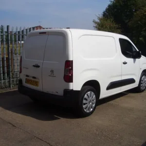 2021 Peugeot Partner 1.5 BlueHDi 1000 Professional Panel Van - Image 6