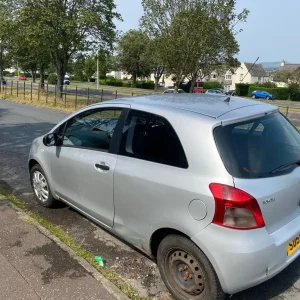 Toyota Yaris 2008 hatchback manual 3-door - Image 3