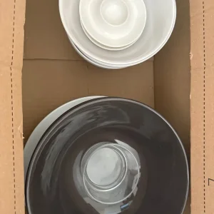 Kitchen plates and bowls - Image 2