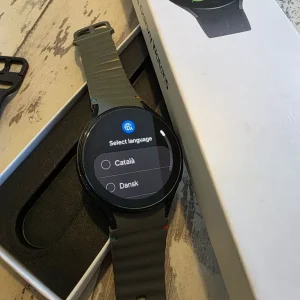 Samsung Galaxy Watch 5 - Image 2