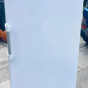 Hotpoint Future Tall Fridge - Image 3