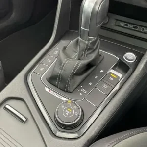 2019 Volkswagen Tiguan R-Line Tech - Image 7