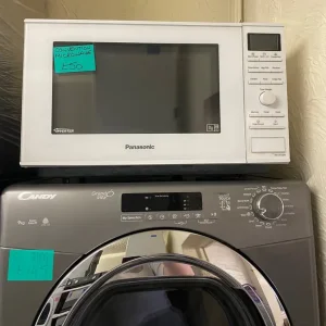 WHITE PANASONIC CONVENTION MICROWAVE
