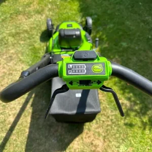 Greenworks 48V Self-Propelled Cordless Lawnmower - Image 6