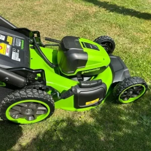 Greenworks 48V Self-Propelled Cordless Lawnmower