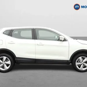 2020 Nissan Qashqai 1.3 DiG-T 160 Acenta Premium 5dr SUV Petrol Manual - Image 4
