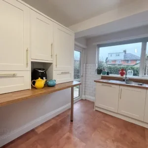 kitchen Shaker - Image 2