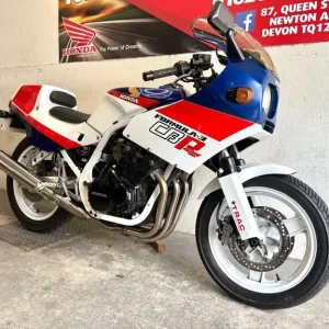 Honda CBR400F Formula 3 Replica - Image 8