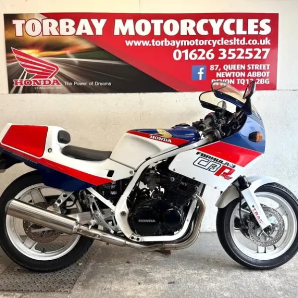 Honda CBR400F Formula 3 Replica
