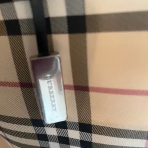 Original Burberry Tote - Image 2