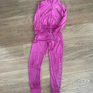 Kids tracksuit - Image 2