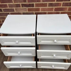 Two White Bedside Chests - Image 4