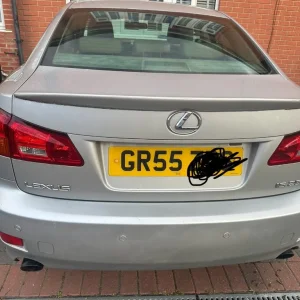 Lexus IS 250 2005 4-door saloon - Image 2