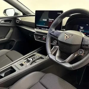 2024 Cupra Leon 1.5 eTSI 150 V1 5-door hatchback - Image 6