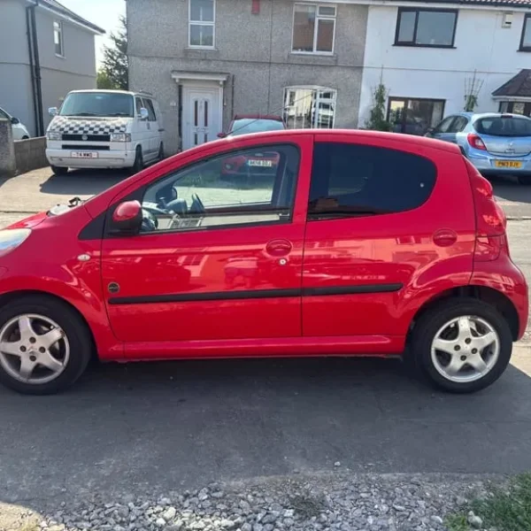 Peugeot 107 Hatchback 2011 Manual 5-door