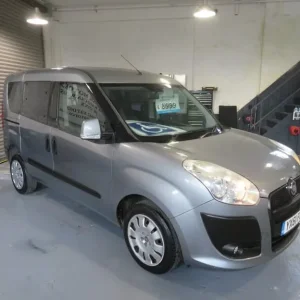 2011 Fiat Doblo Multijet 1.6 Automatic Wheelchair Accessible Van - Image 5