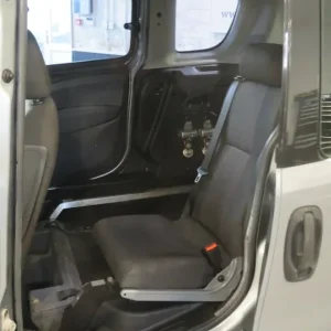 2011 Fiat Doblo Multijet 1.6 Automatic Wheelchair Accessible Van - Image 6