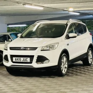 2015 Ford Kuga 2.0 TDCi Zetec 2WD Euro 6 5-door hatchback diesel manual - Image 6